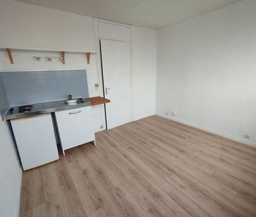 Location Appartement 1 pièce 17m² LILLE 59000 - Photo 1