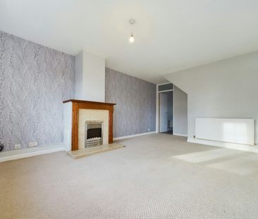 Semi-detached house to rent on - Photo 4