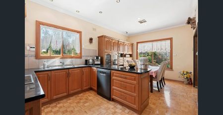 COASTAL LIVING IN PRIME LOCATION - Photo 5