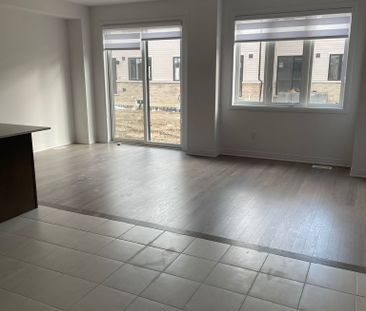 For Lease - 913 Douro Street, Stratford, Ontario - Photo 1