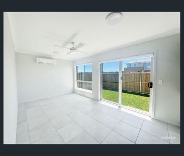 LOW-MAINTENANCE LIVING WITH STANDALONE PRIVACY - Photo 5