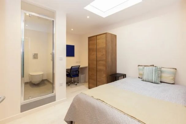 Cowley Road, Oxford - Photo 1