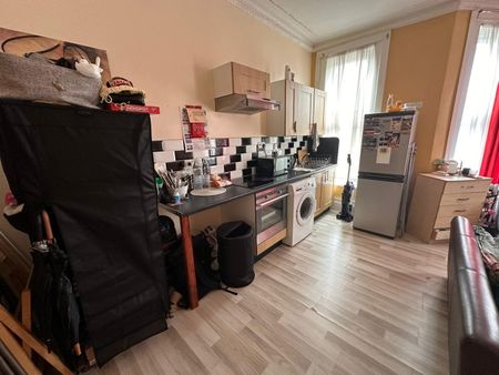 Studio Flat, Green Lanes, N8 - Photo 3