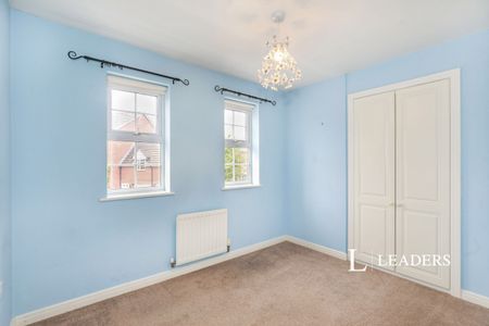 6 bedroom detached to rent Naylor Crescent, CW5 - Photo 2