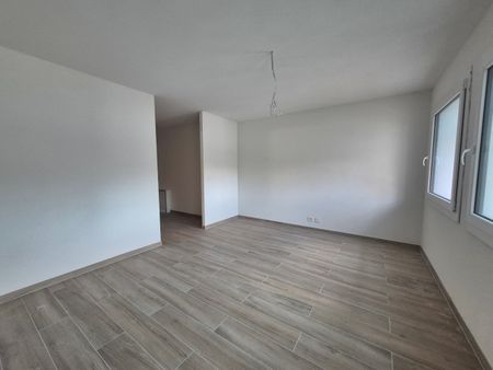 SION - SPACIEUX APPARTEMENT 3.5PCES - Photo 2
