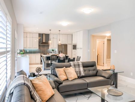 For Lease - 652 Park Road, Innisfil, Ontario - Photo 2