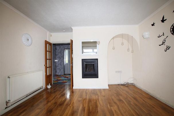 3 bedroom semi-detached house to rent - Photo 1