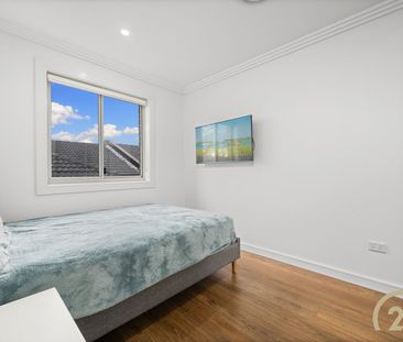 Modern 3 Bedroom Townhouse in Convenient Casula Location! - Photo 3