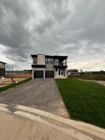 For Lease - 258 Wellandvale Drive, Welland, Ontario - Photo 5