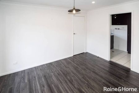 Renovated Lake Albert Gem - Photo 2