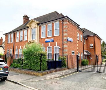 2 bedroom flat to rent - Photo 2