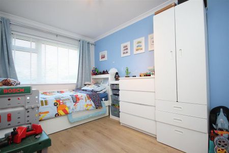 2 bedroom maisonette to rent - Photo 3