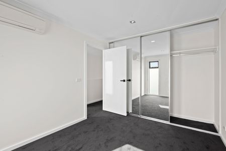 2/227 Mckinnon Road, - Photo 5