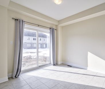 For Lease - 126 Lorne Thomas Place, New Tecumseth, Ontario - Photo 1