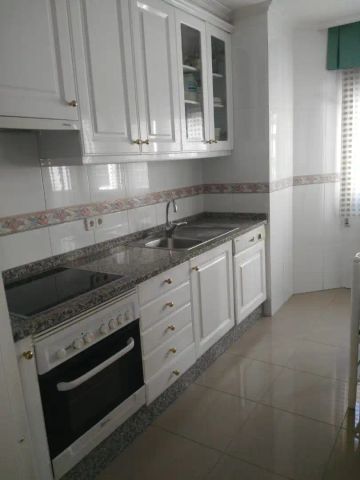 Piso de alquiler en Avenida Da Hispanidade, O Castro - Foto 3