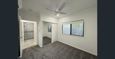 Modern Executive Home - Photo 4