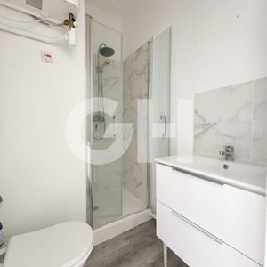 À louer : Charmant appartement 2 pièces à Maubeuge, quartier calme - Photo 2