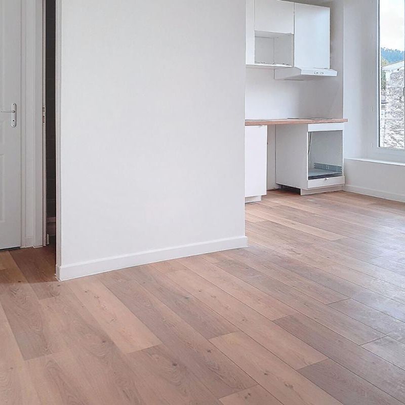 Location Appartement 2 pièces 37m² BRIGNOLES 83170 - Photo 1