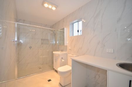 Brand New 3 Bedroom Home in a Quiet Location! - Photo 3