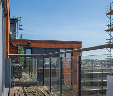 Flat to rent on - Photo 5