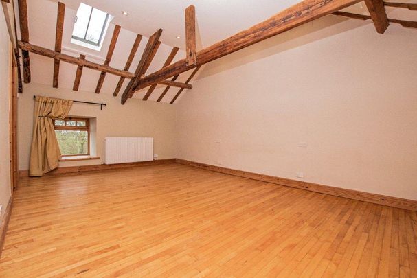 4 bedroom semi-detached house to rent - Photo 1