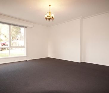 Charmingly Large 4 BR Home! - Photo 2