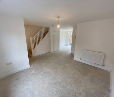 Woodyard Avenue, Chesterfield, S41 - Photo 1