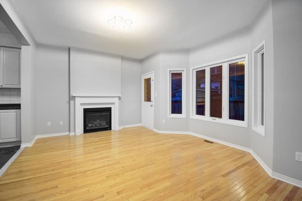 For Lease - 112 Commodore Drive, Brampton, Ontario - Photo 1