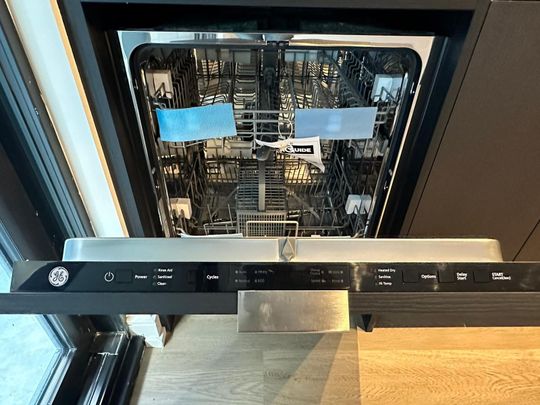 For Lease - 1 Jarvis Street Unit# 720, Hamilton, Ontario - Photo 1