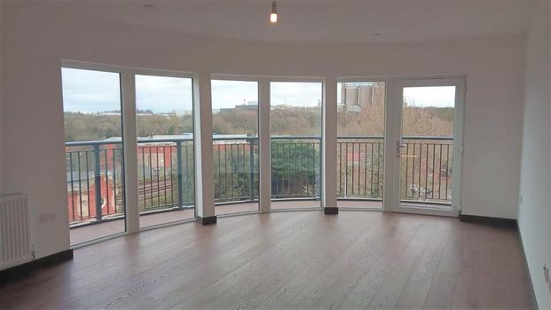 2 bedroom flat to rent - Photo 1