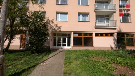 Pronájem bytu 1+kk 20 m² - Photo 3