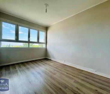 Location Appartement 4 pièces 75m² CHATEAUROUX 36000 - Photo 4
