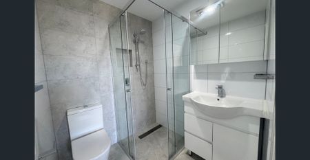 CONTEMPORARY DUPLEX IN HIGHLY DESIRED LOCATION - Photo 3