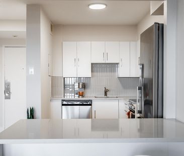5311 Sherbrooke Ouest, Montréal, QC - Photo 1