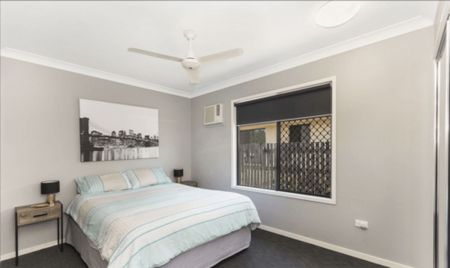 Exceptional Family Home in the Heart of North-Shore Living - Photo 3