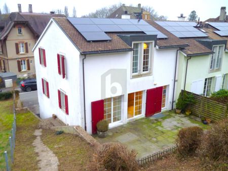 SPACIOUS, LUMINOUS AND IDEALLY LOCATED - Foto 4