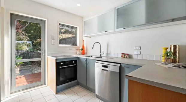 Spacious & Private Living in Oteha - Photo 1