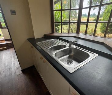 2 bedroom bungalow to rent - Photo 6