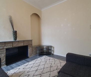4 bedroom terraced house to rent - Photo 2