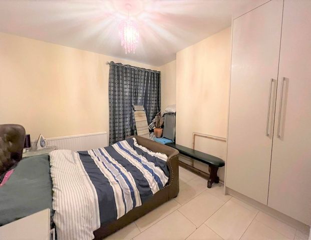 Room in a Shared House, Broadhurst Avenue, IG3 - Photo 1