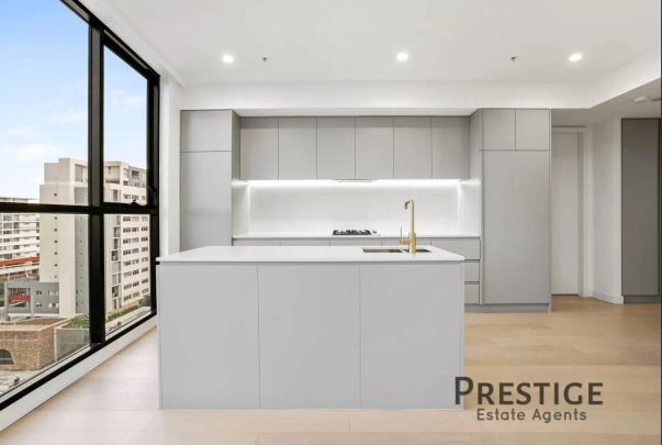 “Modern 2 bedroom unit!” - Photo 1