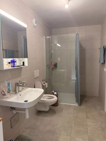 À deux pas du centre - Photo 3