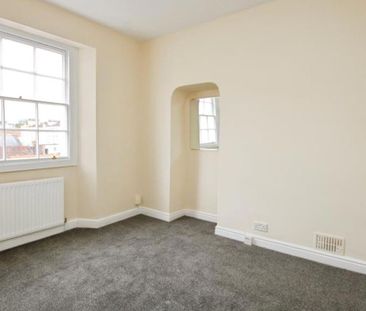 Two double bedroom flat in Clifton, located moments from Clifton Vi... - Photo 1