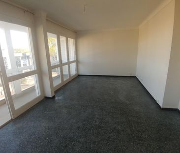 « AVIGNON EM - APPARTEMENT T3 60.56M² AVEC PARKING » - Photo 2