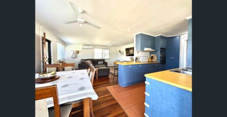 FAMILY PERFECTION IN THE HEART OF MORANBAH - Photo 2