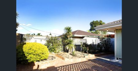 Fantastic location - Photo 4