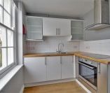 Brunswick Square, Gloucester - Photo 2