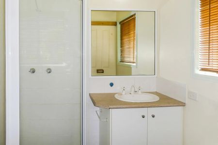 Family Home in Mount Coolum - Photo 4