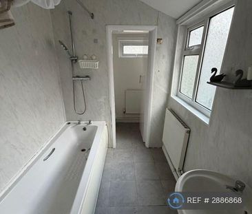 2 bedroom terraced house to rent - Photo 6