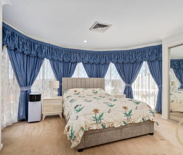 WALKING DISTANCE TO LOCAL SHOPS - Photo 6